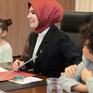 Bakanımız Göktaş, 23 Nisan dolayısıyla dolayısıyla şehit ve gazi çocuklarını ağırladı - fotoğraf 2