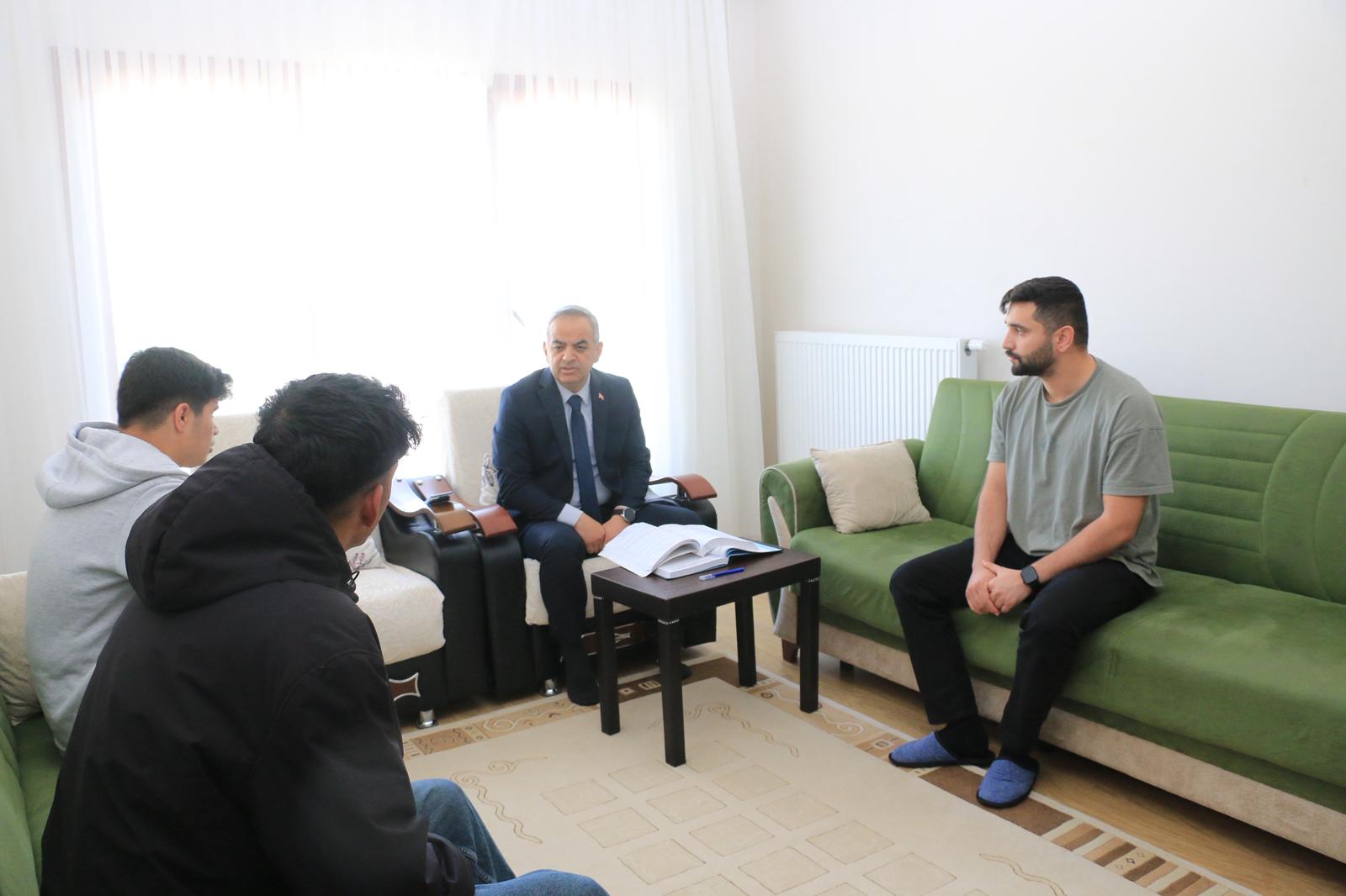 İL MÜDÜRÜ ÖMER FARUK ERGÜN ÇOCUK EVİNİ ZİYARET ETTİ