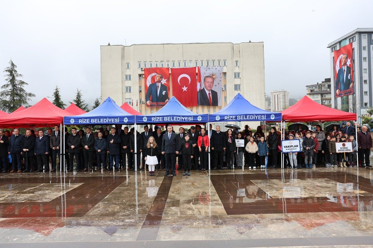  23 Nisan Çoşkusu Çocuklarla Paylaşıldı