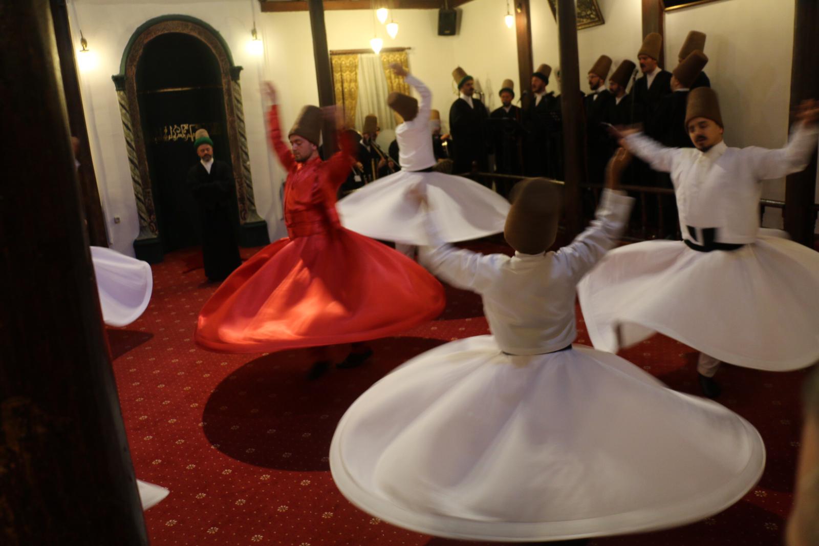 Sema Gösterisi Gönülleri Fethetti