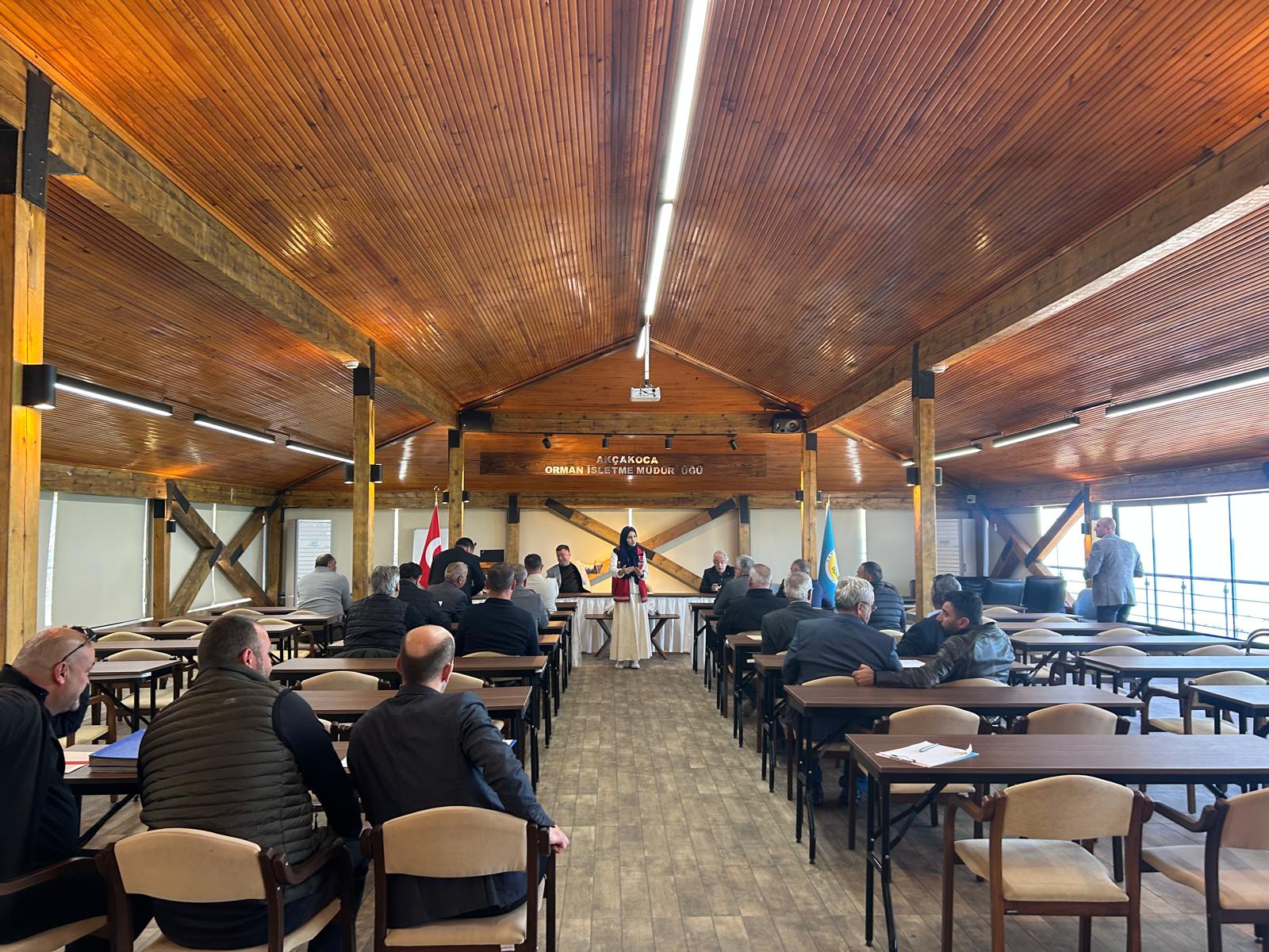 Akçakoca’da Muhtarlara Yönelik Aile Eğitimi Gerçekleştirildi.