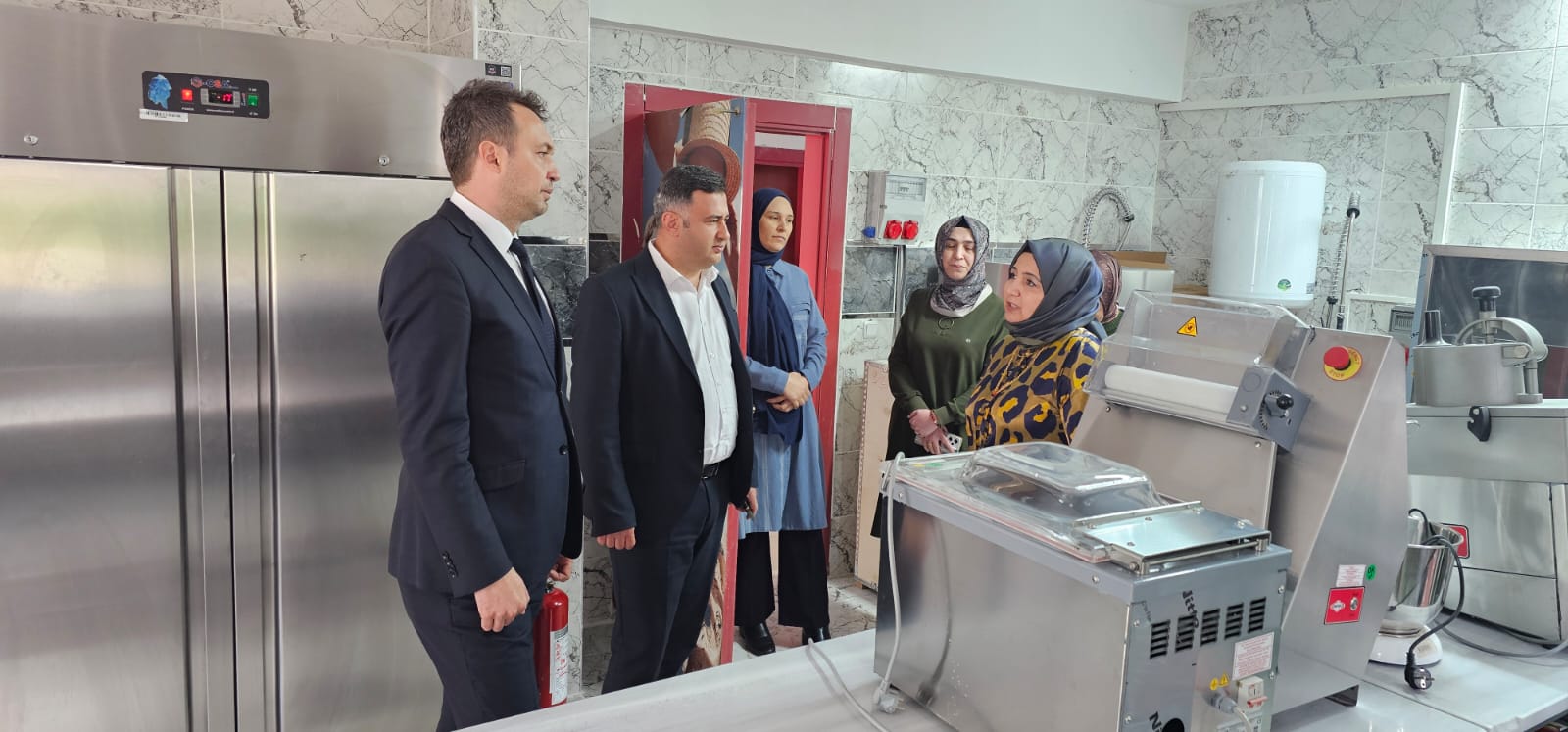 İl Müdürümüz Sn. Çetin Tutaş, İl Müdür Yardımcımız Ali Çelik ile birlikte Saraç Mehmet ÇATOM’u ziyaret etti.