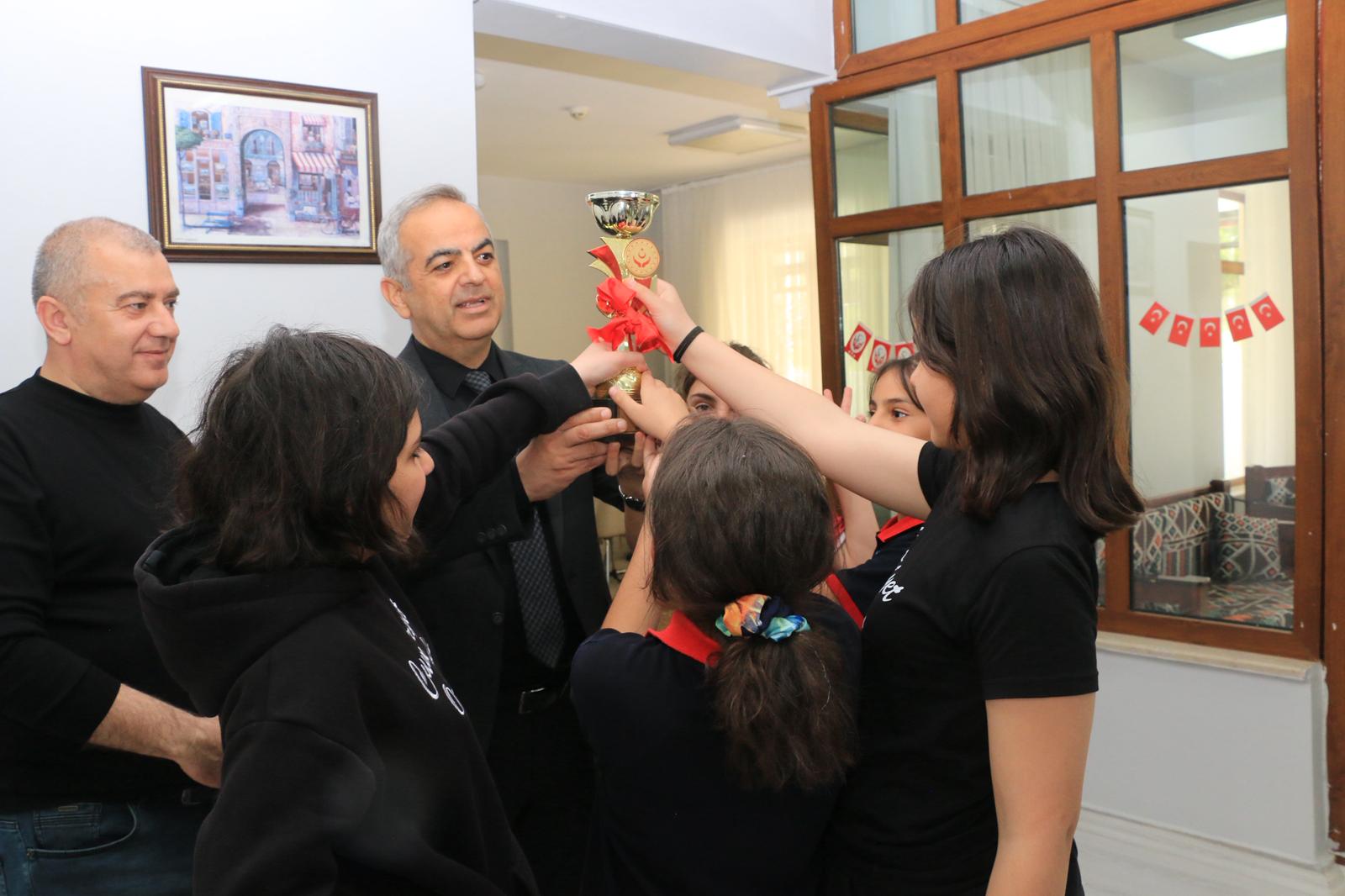 İL MÜDÜRÜMÜZ SAYIN ÖMER FARUK ERGÜN’DEN KURULUŞLARIMIZA ZİYARET