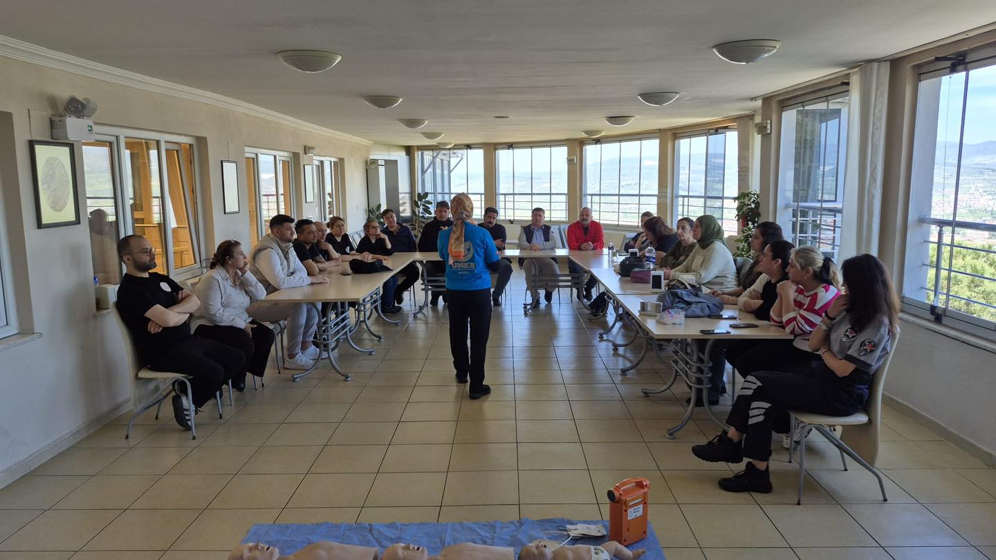 Soma’da Personele Temel İlk Yardım Eğitimi Verildi