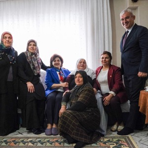 Valimizin Kıymetli Eşi Süreyya Yavuz Hanımefendi ile Şehit Annelerimize Vefa Ziyareti - fotoğraf 1