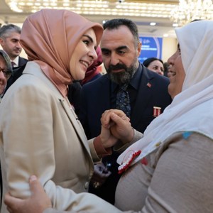 Bakanımız Göktaş, "Kahramanlarımızın Anne ve Eşleriyle Anneler Günü Programı"nda konuştu - fotoğraf 1