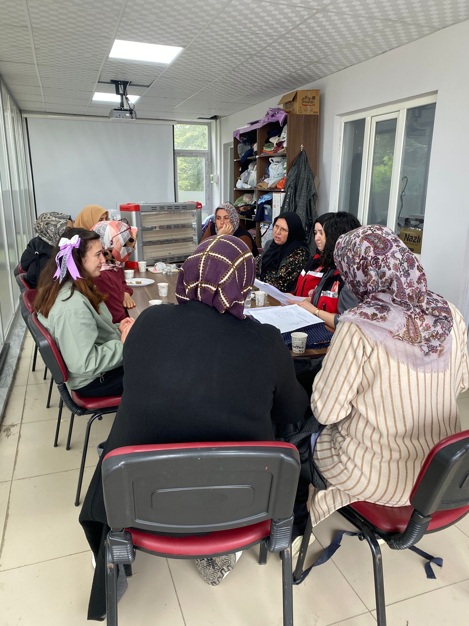  Hocalar Kadın Kültür evinde Kursiyerlere “Aile Olmak” Konusunda Eğitim Verildi.