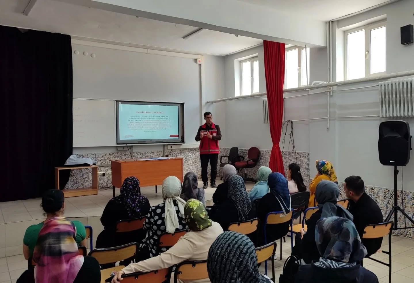 “Bilinçli Medya Kullanımı” Konulu Eğitim Düzenlendi