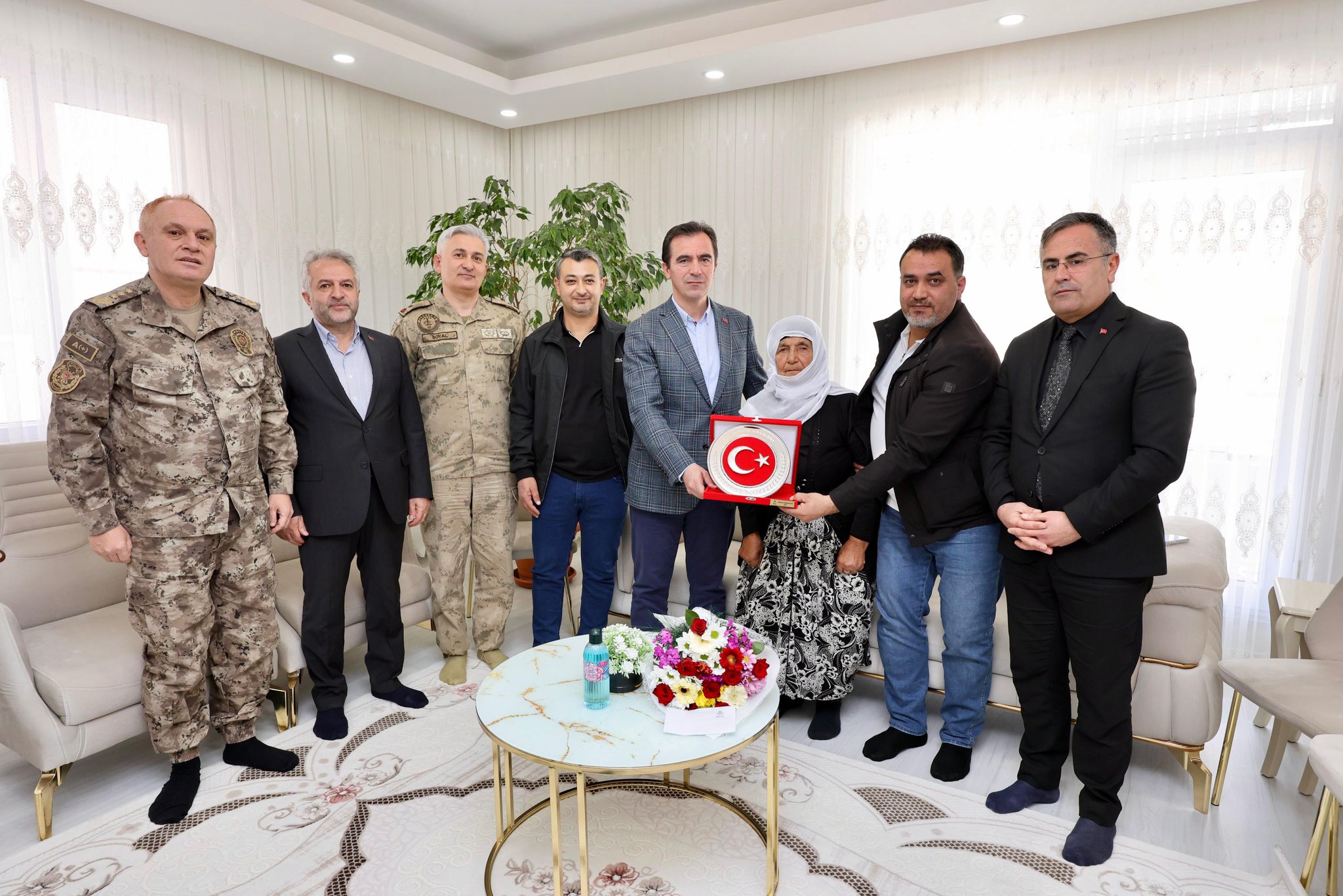 Valimiz Sayın Ahmet Karakaya’dan Anneler Günü’nde Şehit Ailelerimize Vefa Ziyareti