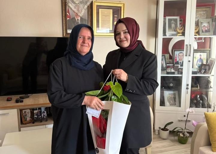 Anneler Günü’nde Akçakoca’da  Şehit ve Gazi Aileleri Ziyaret Edildi.