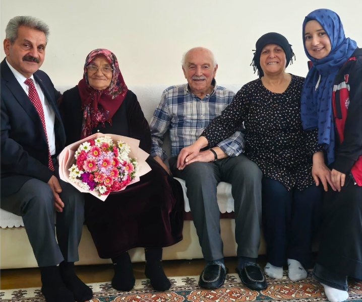 Anneler Günü Dolayısıyla, Şehidimiz Hakkı Erdal Kurtoğlu Ve Şehidimiz Ahmet Birinci’nin Kıymetli Anneleri Ziyaret Edildi.