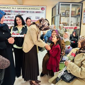 TOKAT’TA ANNELER GÜNÜ’NE ANLAMLI VEFA: ŞEHİT ANNELERİ VE ÇOCUKLAR UNUTULMADI - fotoğraf 4