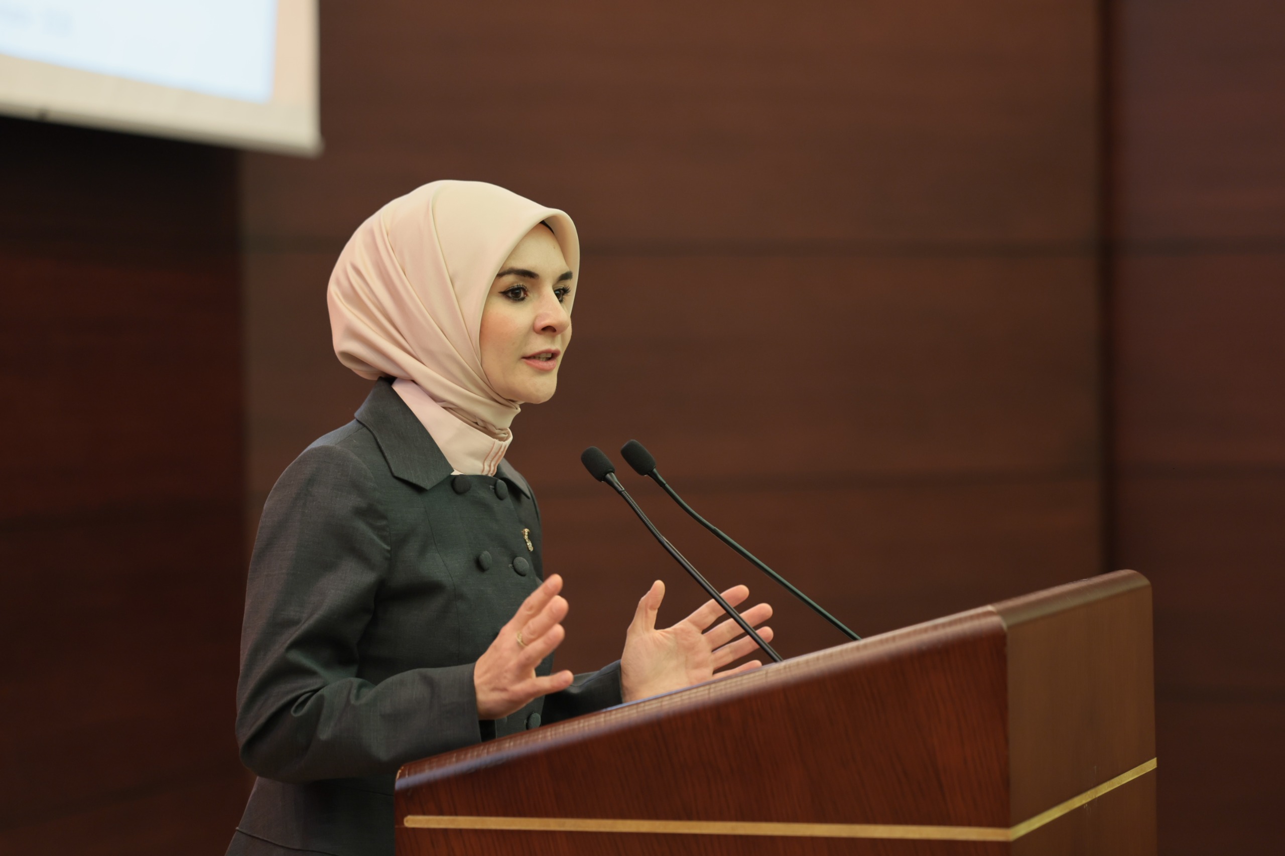 Bakanımız Göktaş, Yaşlı Bakım Modelleri Çalıştayı'nın açılışında konuştu