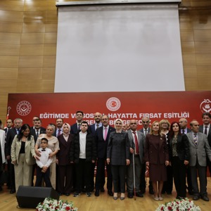 Bakanımız Göktaş "Eğitimde ve Sosyal Hayatta Fırsat Eşitliği: Engelsiz Bir Gelecek" paneline katıldı - fotoğraf 6