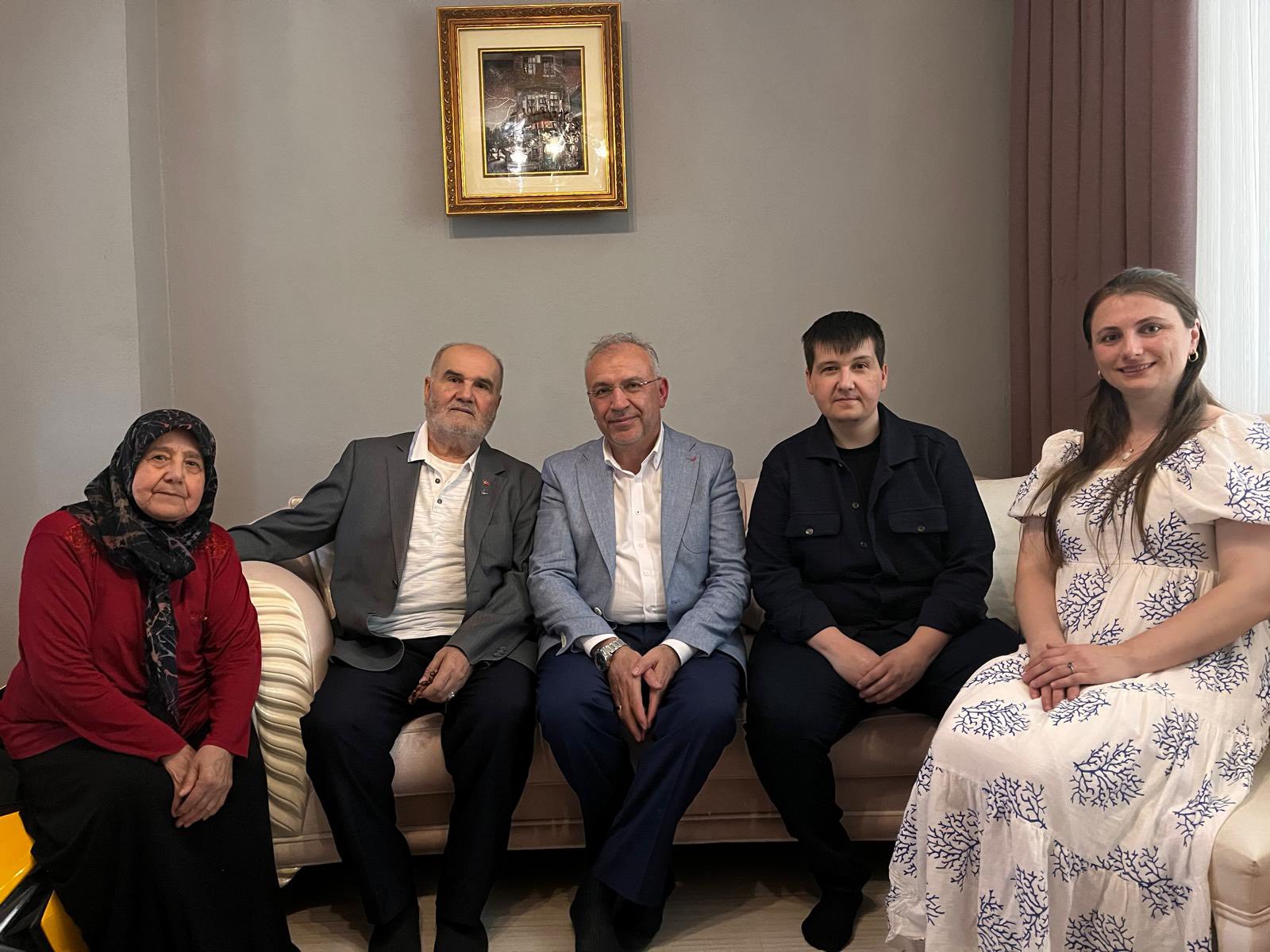 Cocuklarimizin Umudu Olan Ailelerimize Bayram Ziyareti