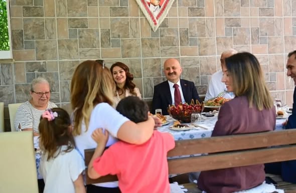 Kurban Bayramı Dolayısıyla Şehidimiz Özgür Kahraman’ın Kıymetli Ailesini Ziyaret