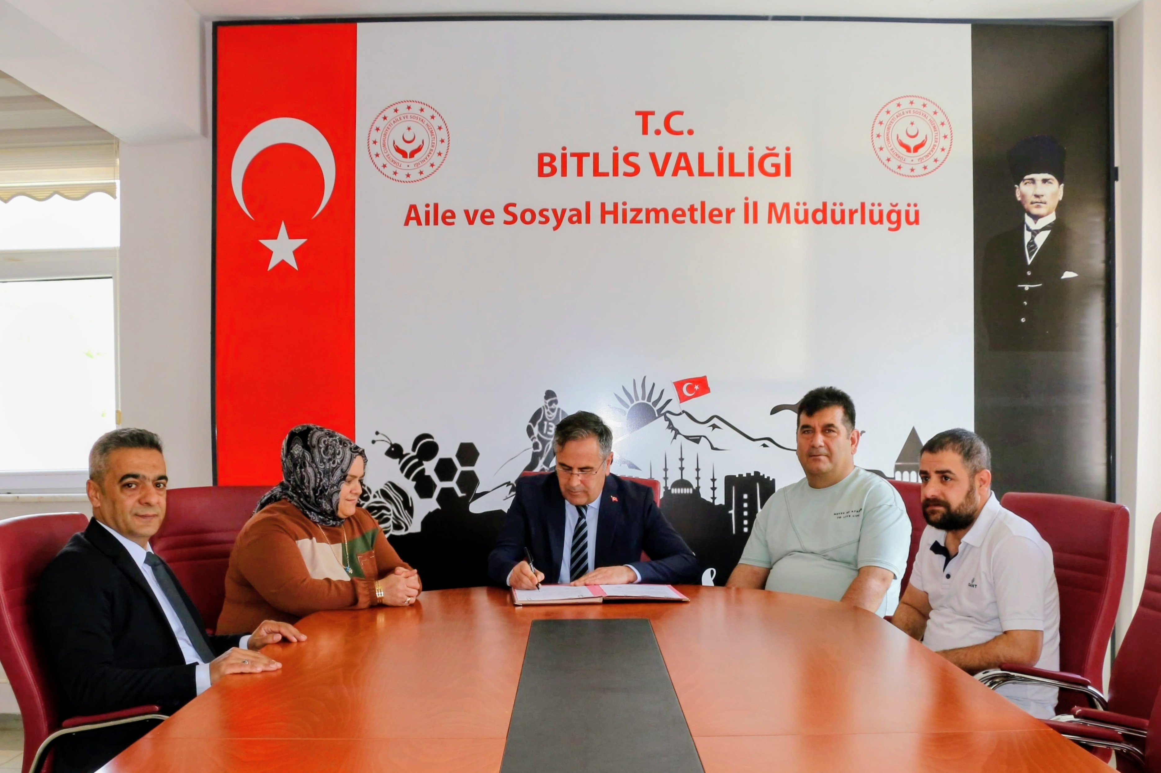 Bir İmza, Bir Yuva, Bir Umut Daha...