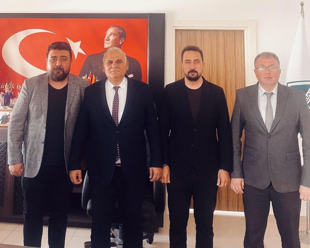 İl Müdür Yardımcımız Sayın Fatih Gün, Osmaniye Belediye Başkan Yardımcımız Sayın Sait Doğruer’i ziyaret ederek erişilebilirlik çalışmaları kapsamında değerlendirme toplantısı gerçekleştirdi.