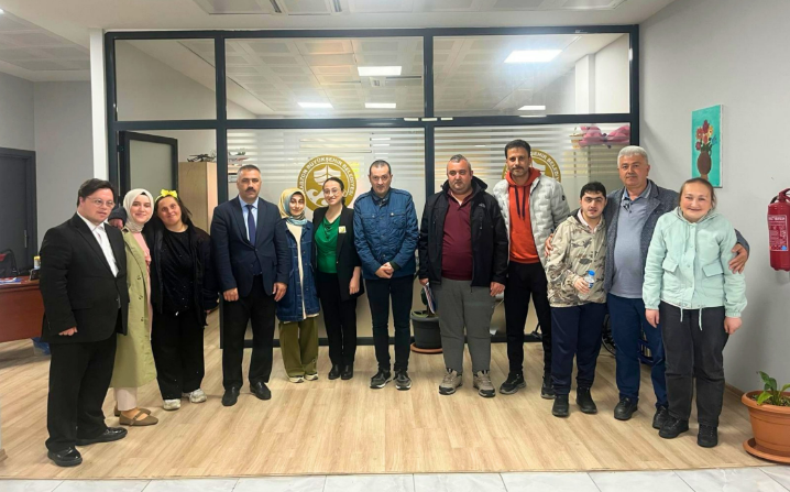 Esengül Kibar’a Hayırlı Olsun Ziyaretinde Bulunuldu.