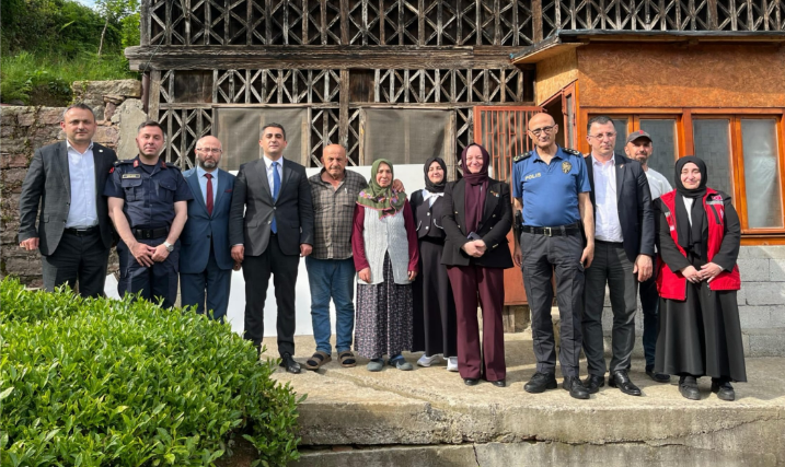 Kıbrıs Gazimiz Hasan Öztürk Ve Ailesi, Kıbrıs Gazimiz Seyfullah Şulekoğlu Ve Ailesi Hanelerinde Ziyaret Edildi.