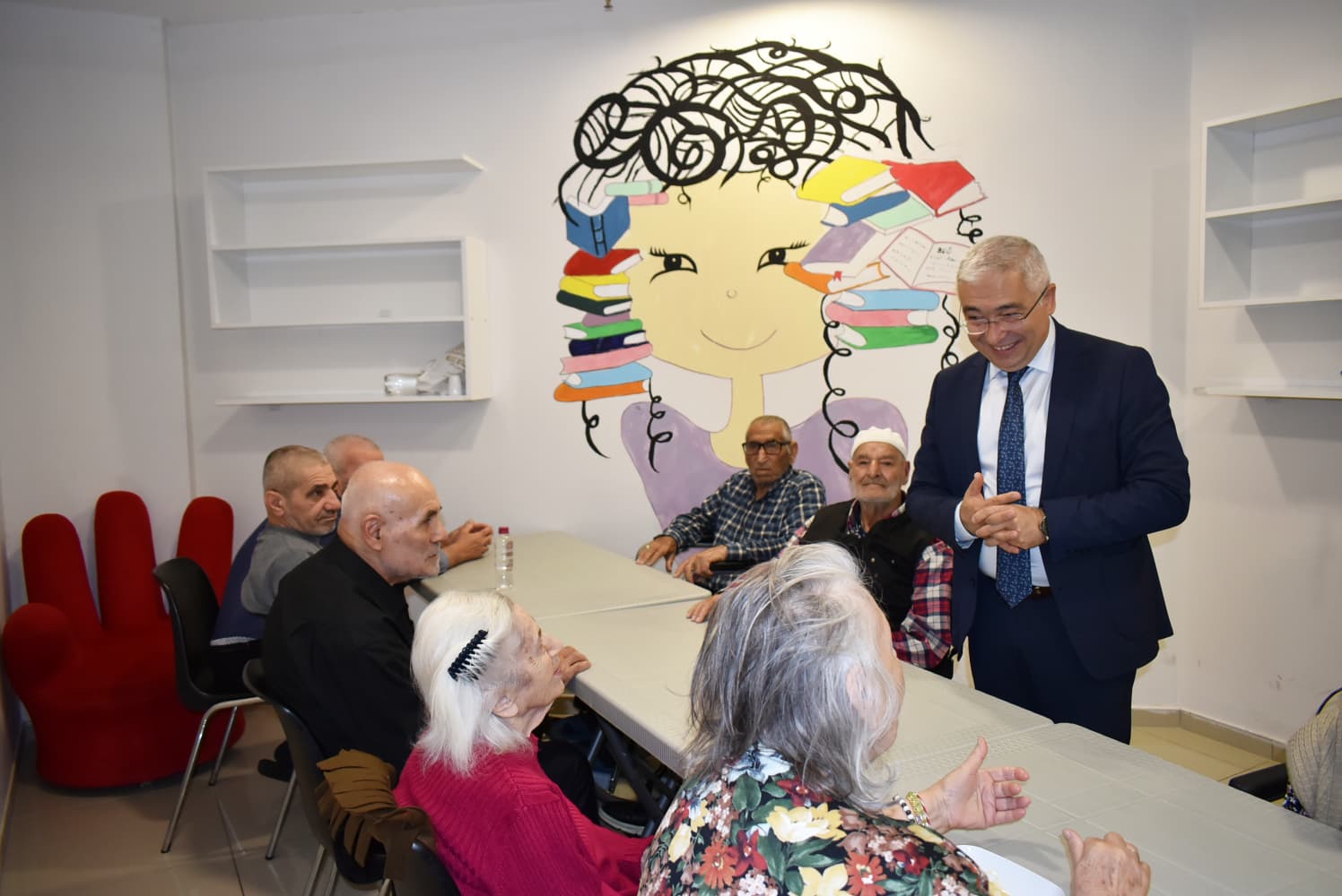 Büyüklerimizin Talepleri Dinlendi, Hizmetler İncelendi