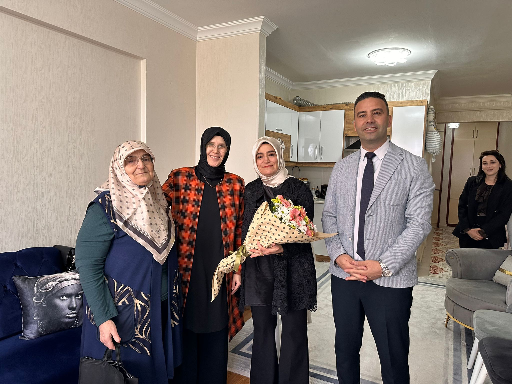 Anneler Günü’nde Koruyucu Ailemizin Misafiri Olduk 🌸🏡💙