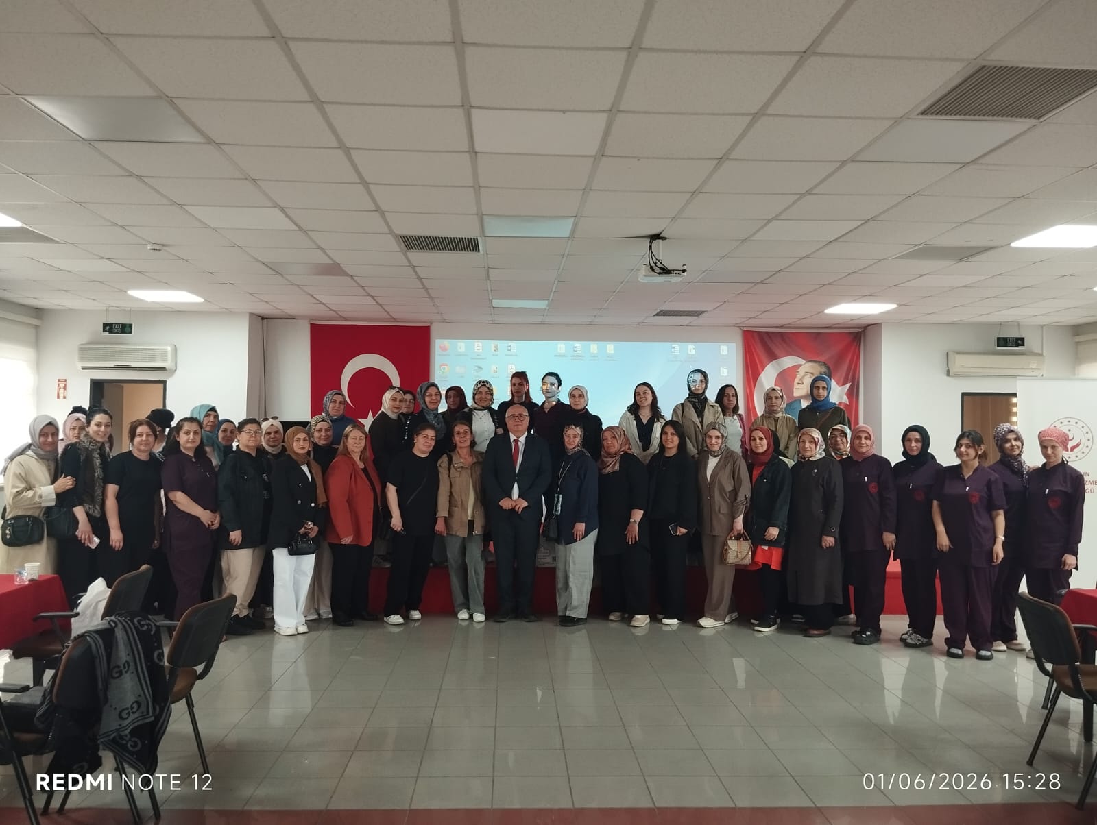 Finansal Okuryazarlık Eğitimiyle Bilinçli Ekonomik Kararlara Destek