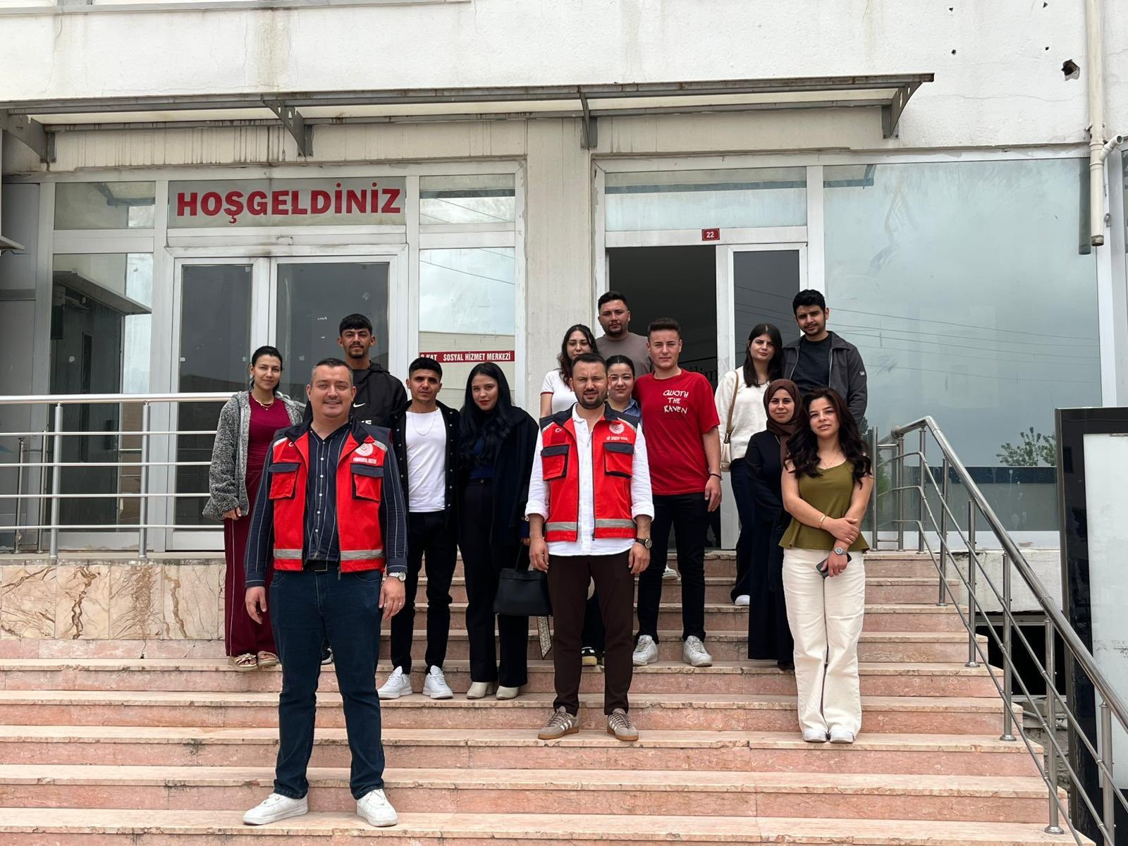 Kadirli Sosyal Hizmet Merkezi Eğitim Birimi personelleri tarafından “Evlenecek Gençlerin Desteklenmesi Projesi” kapsamında gençlere yönelik evlilik öncesi eğitim programı gerçekleştirilmiştir.