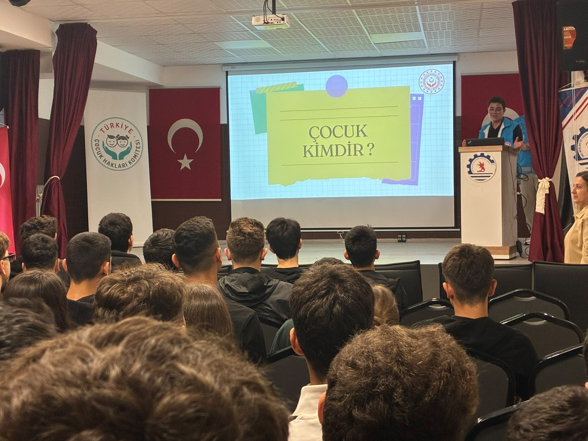 Samsun İl Çocuk Hakları Komitesi Akran Eğitimi Gerçekleştirdi