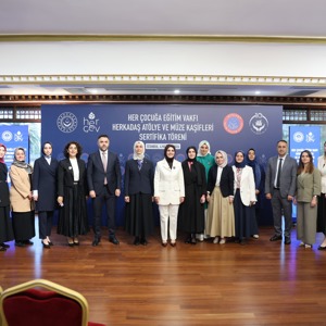 Bakanımız Göktaş, İstanbul'da Herkadaş Atölye ve Müze Kaşifleri Sertifika Töreni'nde konuştu - fotoğraf 8