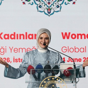 Bakanımız Göktaş, "Geleceğe İlham Veren Kadınlar-Küresel İşbirliği Akşam Yemeği" programına katıldı - fotoğraf 1