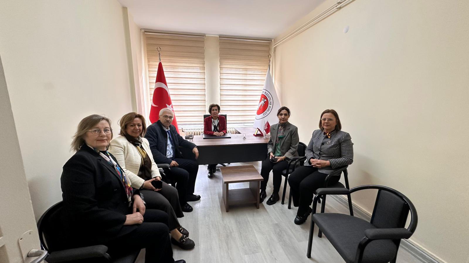 Türk Kadınlar Birliği Derneği’ni Ziyaret 