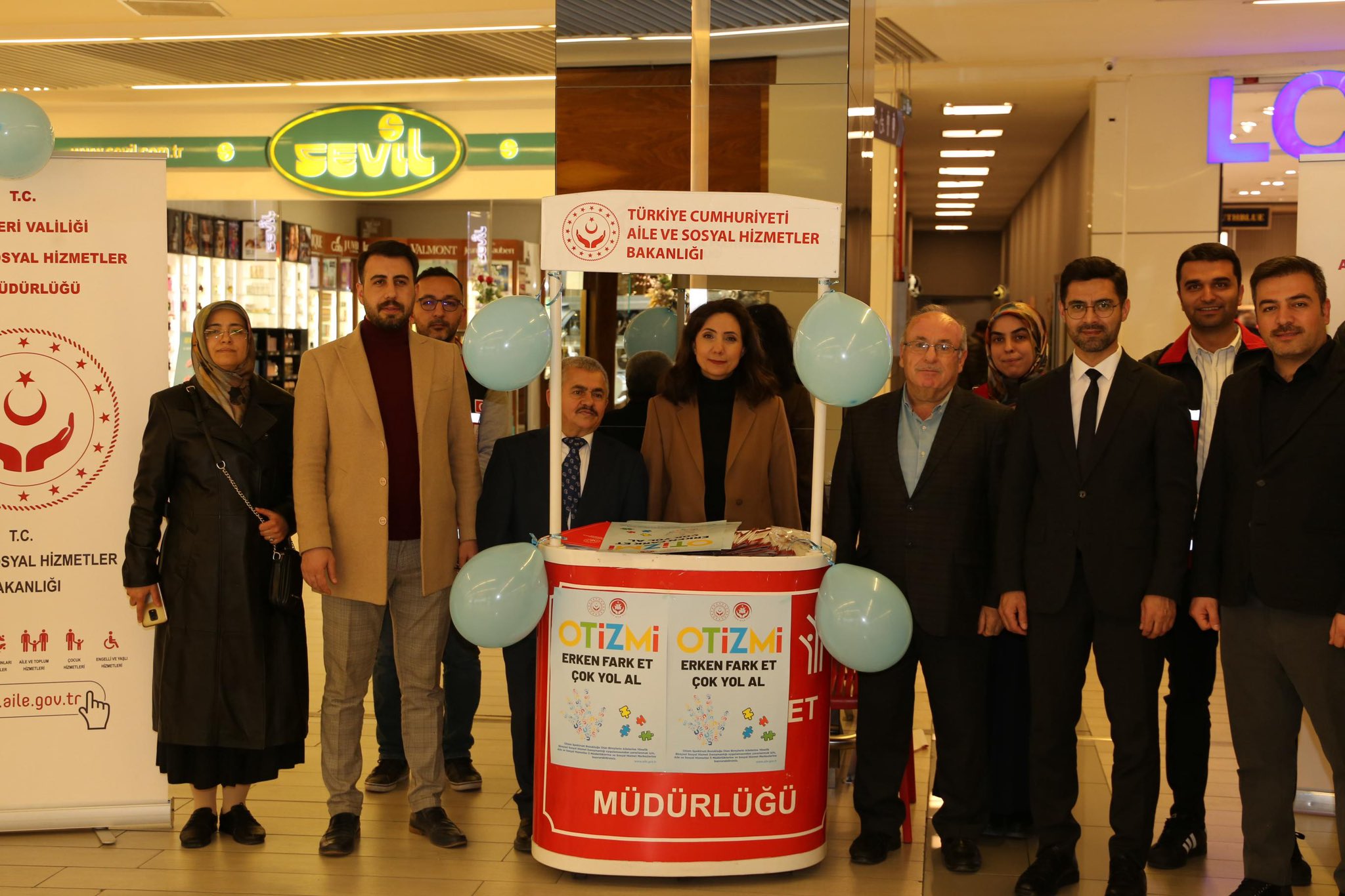 2 Nisan Dünya Otizm Farkındalık Günü Kapsamında Farkındalık Standı Açıldı