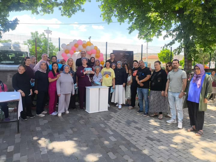 Kula Engelsiz Yaşam Merkezinde Doğum Günleri Coşkuyla Kutlandı