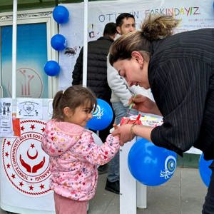 Yüksekova’da Renklerin Buluşması: Otizm İçin Anlamlı Etkinlik - fotoğraf 2