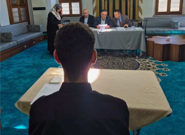 “Şiir Okuma Ve Hadis Ezberleme Yarışması” Düzenlendi.