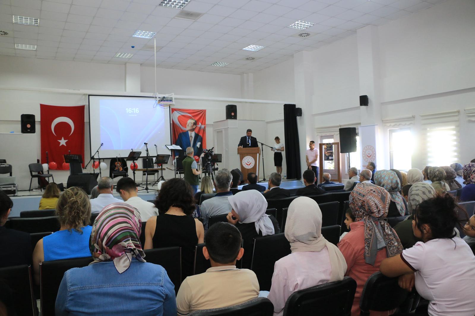 İL MÜDÜRÜMÜZ SAYIN SERDAR DEMİRCİ ÇOCUK EVLERİ SİTESİ TARAFINDAN DÜZENLENEN "ÇOCUK VE VATAN" KONULU MÜZİK DİNLETİSİNE KATILDI