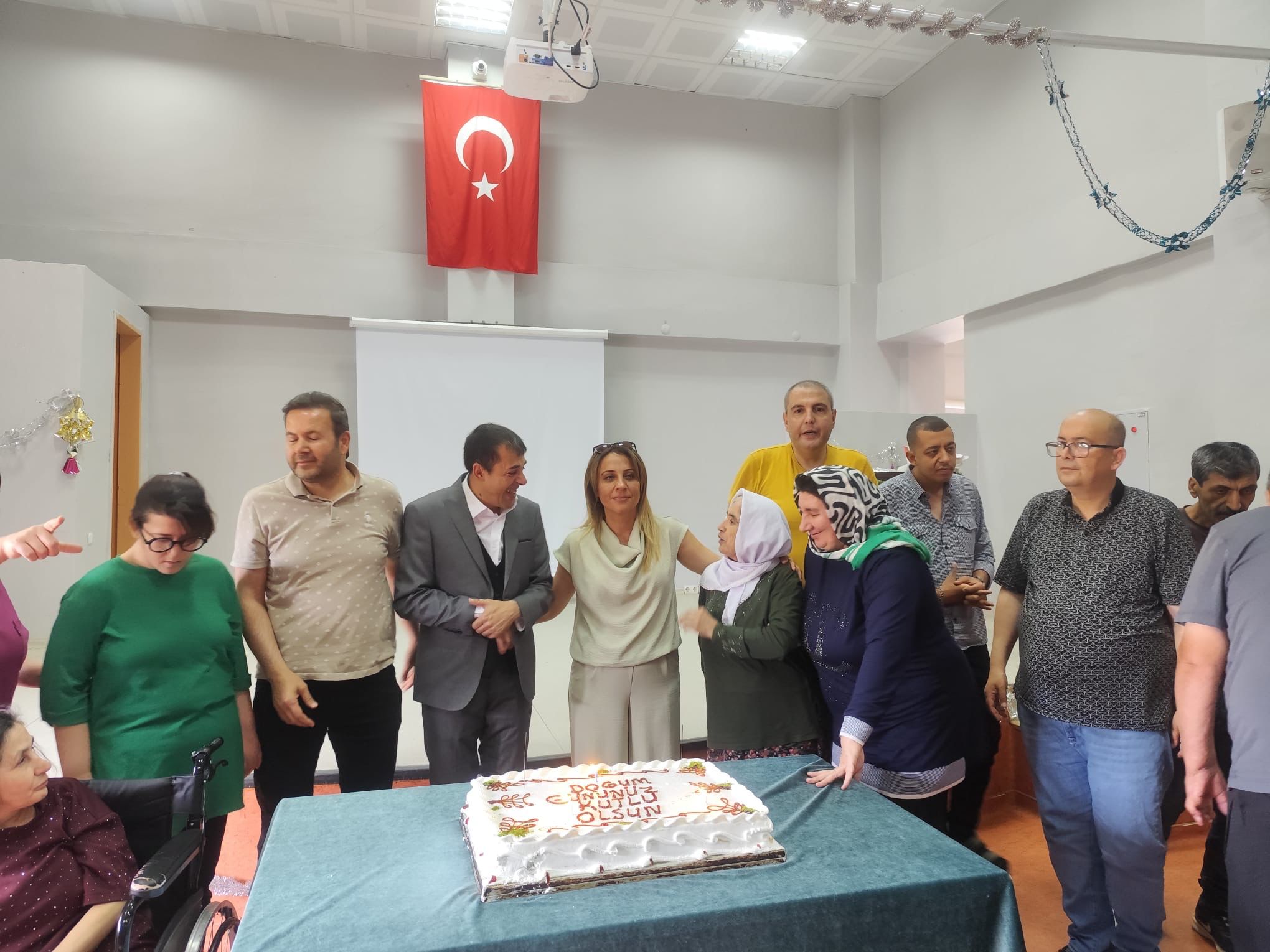Engelleri Aşan Mutluluk: Doğum Günü Coşkusu 