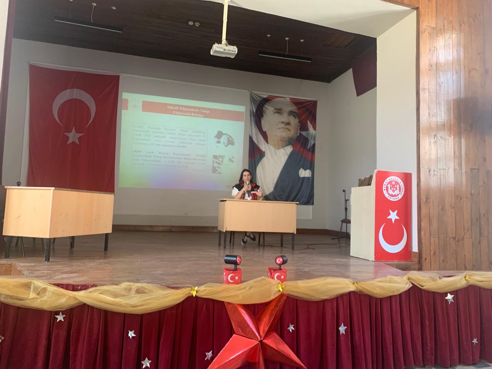  İl Müdürlüğümüze Bağlı Şiddet Önleme ve İzleme Merkezi Müdürlüğünce Çeşitli Eğitimler Verildi.