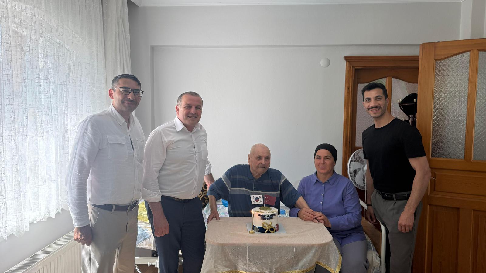 Kore Gazimiz İsmail Kumru’nun 96. Yaşına Anlamlı Ziyaret