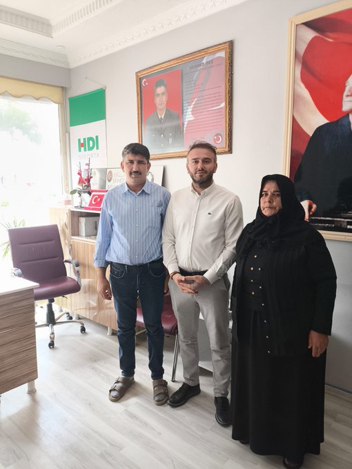 İl Müdürümüz Alper Alp, Yerköy Şehit Aileleri ve Gaziler Derneği Başkanı Fatih Tez ile birlikte, aziz şehidimiz Mehmet Tez’in kıymetli annesi Fatma Tez’i ziyaret etti.