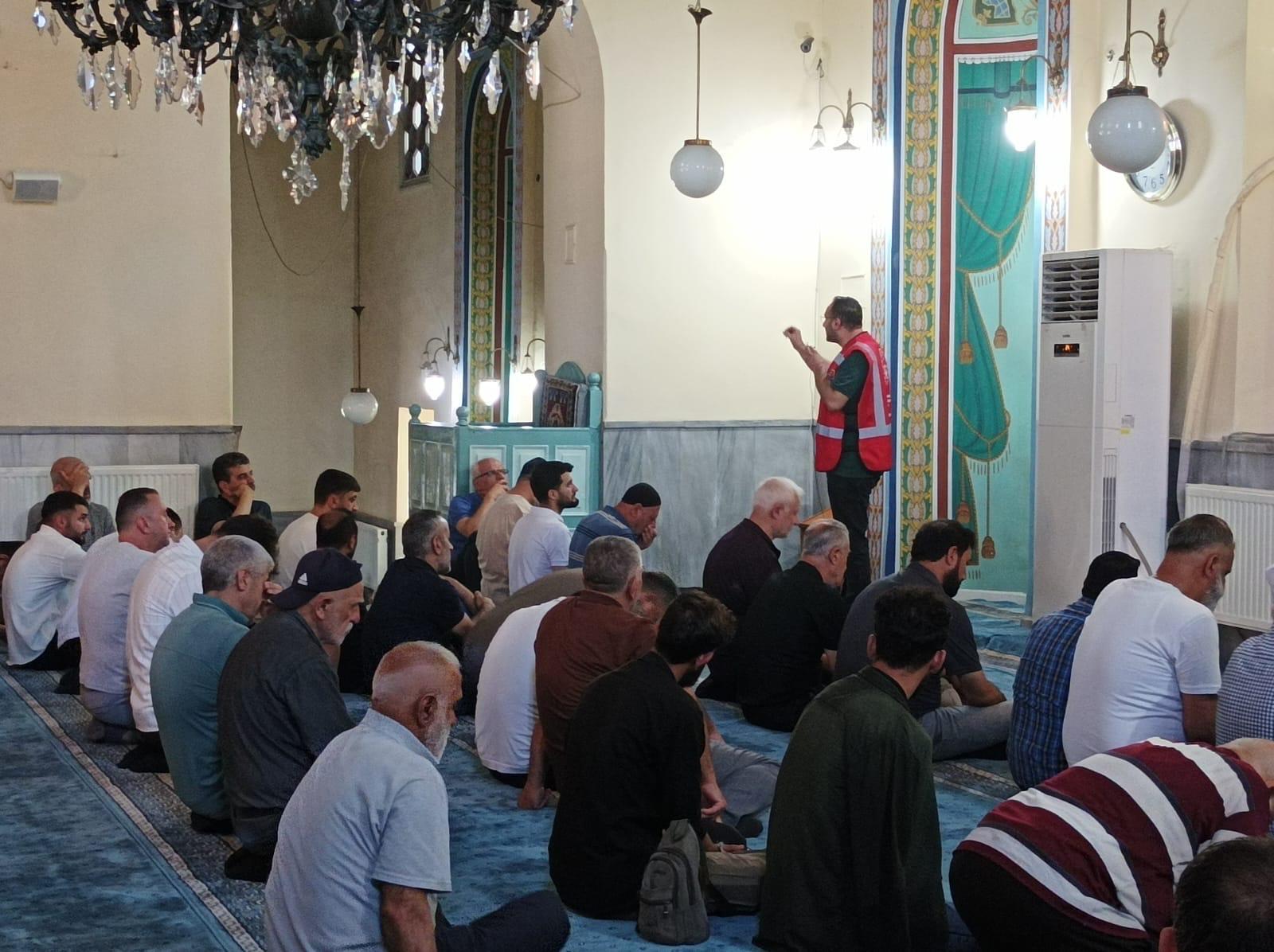 Cuma Seminerlerimizde Aile Bağlarımızı Güçlendiriyoruz