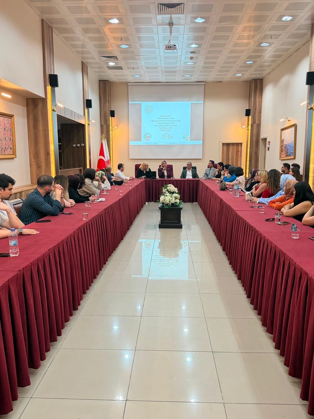 ​Koruyucu Aile Hizmet Modelini Yaygınlaştırmak İçin Sahadayız