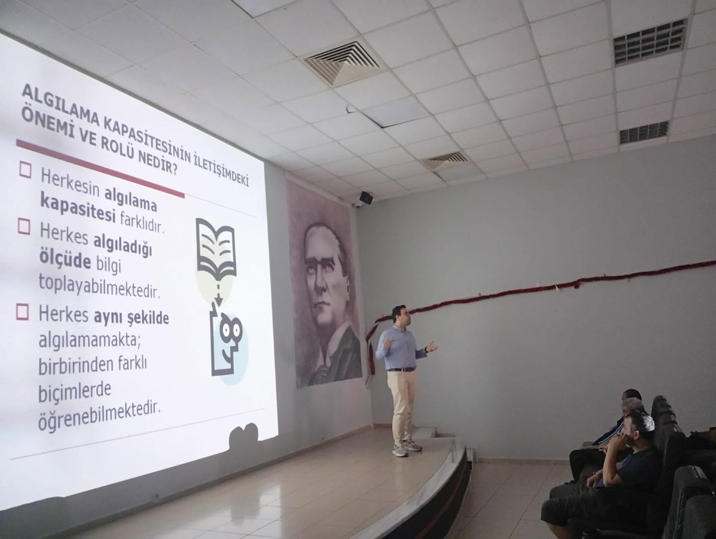 Aile Eğitim Programı Kapsamında Etkili İletişim ve Dijital Okuryazarlık Eğitimleri Gerçekleştirildi