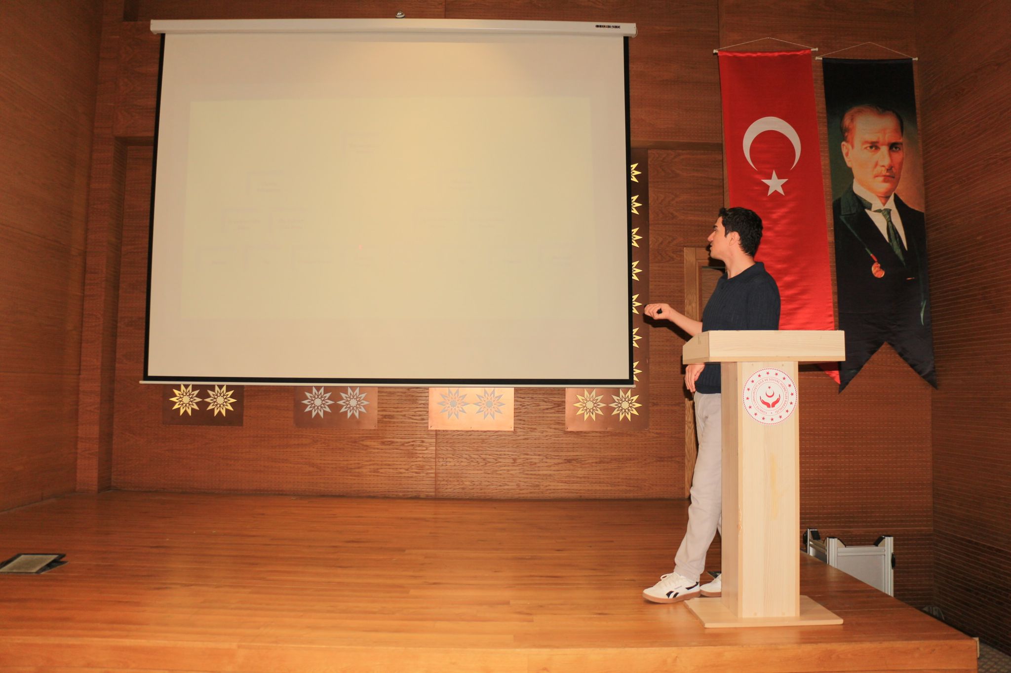Özel Gereksinimli Çocuklarla Çalışmada Bilgi ve Farkındalık Güçleniyor