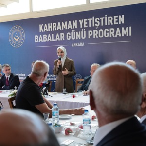 Bakanımız Göktaş, "Kahraman Yetiştiren Babalar Günü" programında konuştu - fotoğraf 3