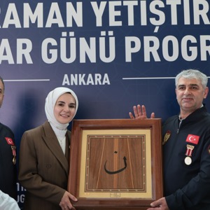 Bakanımız Göktaş, "Kahraman Yetiştiren Babalar Günü" programında konuştu - fotoğraf 5