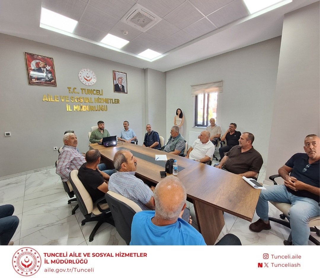 Sosyal Risk Haritaları ve Aile Rehberi Sistemi Kapsamında Bilgilendirme Toplantısı Yapıldı