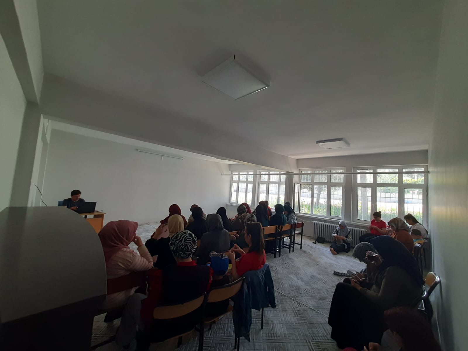 Çay Aile Destek Merkezinde (ADEM’de) Eğitim Düzenlendi.