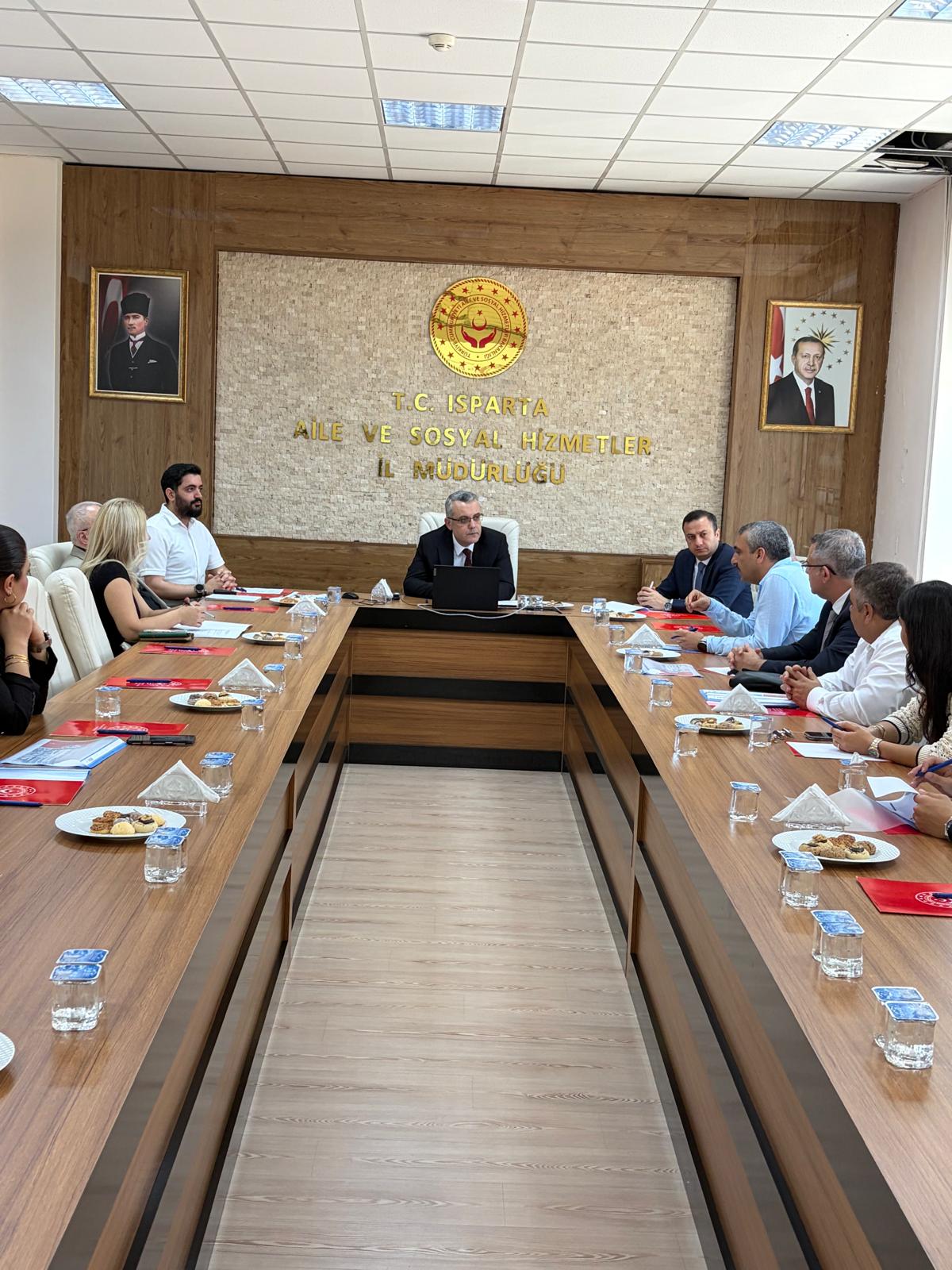QR kod uygulaması tabanlı kamu kurumlarında erişilebilirliğin artırılmasına yönelik çalışmalar kapsamında, Vali Yardımcısı Hasan Hüseyin Vural başkanlığında toplantı gerçekleştirildi.
